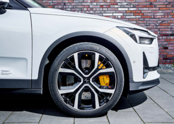 Pneus dos Carros Elétricos - Saiba o porquê eles são diferentes dos carros a combustão